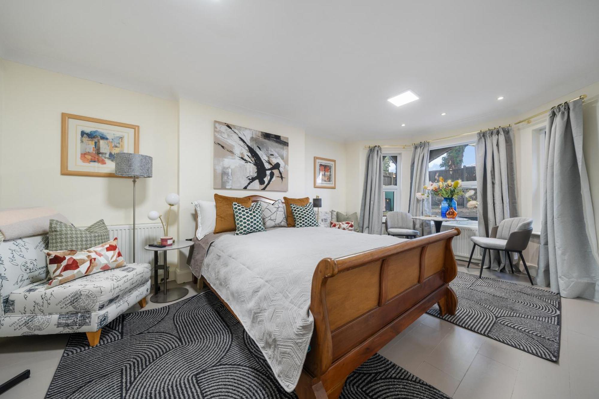 Leamington Park Studio With Parking London Eksteriør bilde